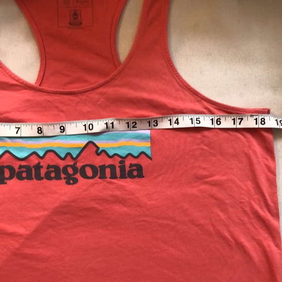 Patagonia Regular Fit Salmon Pink Logo Racrerback Tank Top Size M - Picture 5 of 6